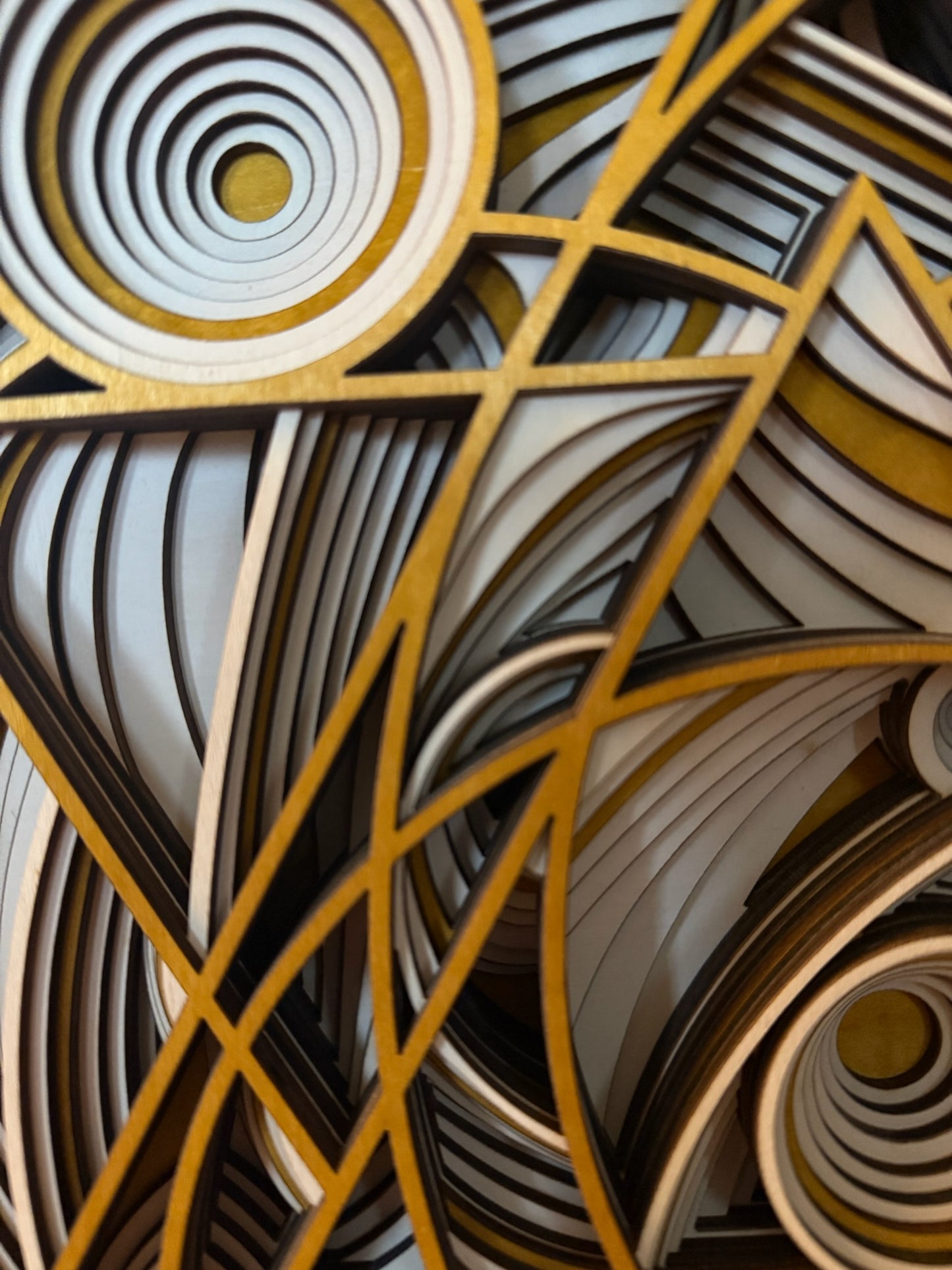 Echoes of Time – 11-lags mandala i teak og hvitbeis (45x45 cm)
