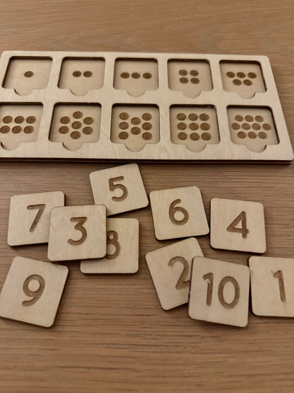 Tall- og terningøyne-spill i tre – Montessori-inspirert læringsspill (9,5×19,5 cm)