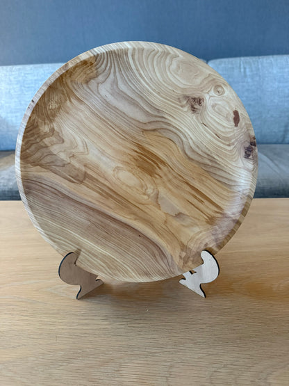 Stort trehvitt dreiefat – håndlaget, matsikkert og mettet med Danish Oil (ca. 30 cm)
