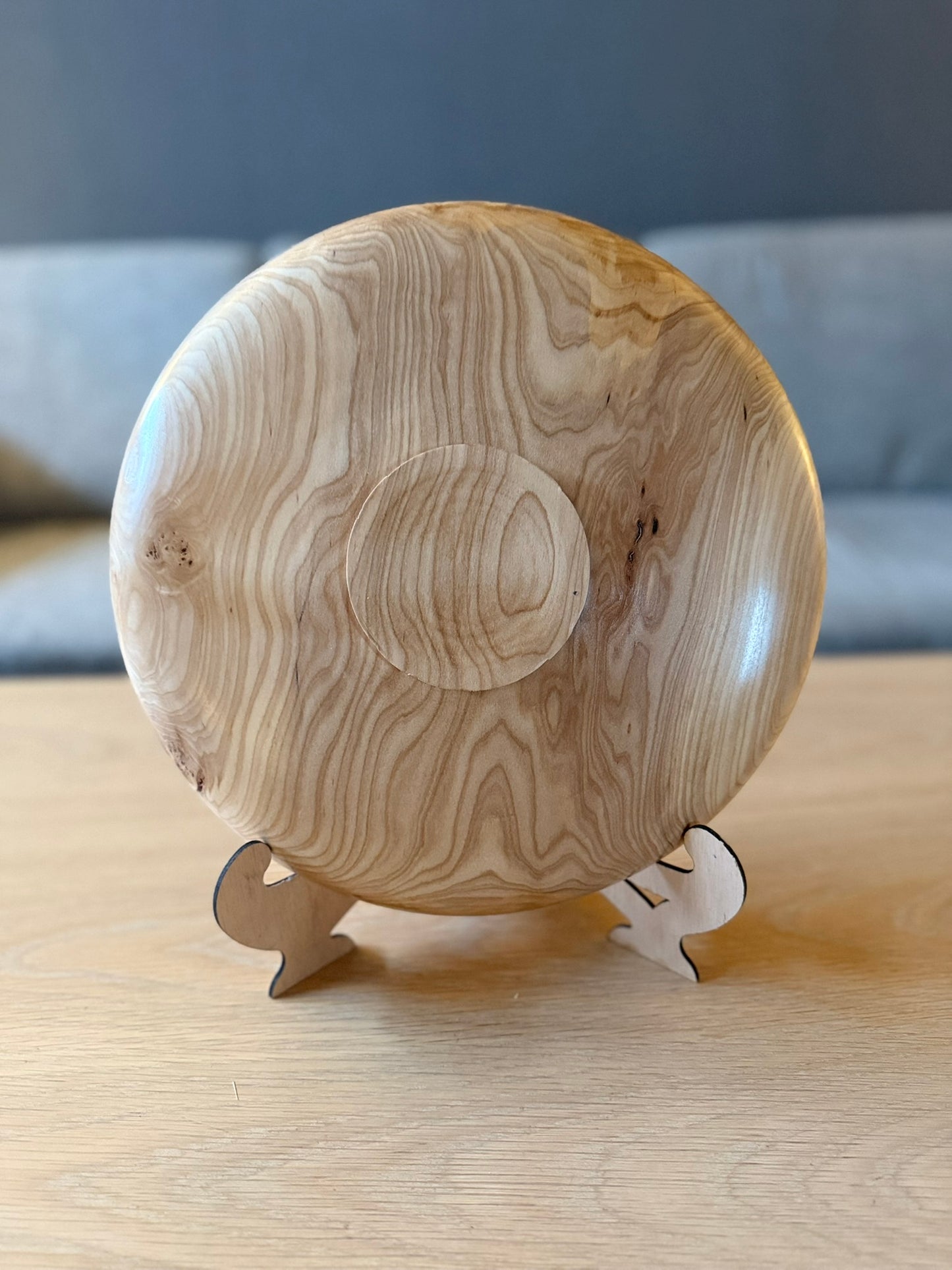 Stort trehvitt dreiefat – håndlaget, matsikkert og mettet med Danish Oil (ca. 30 cm)