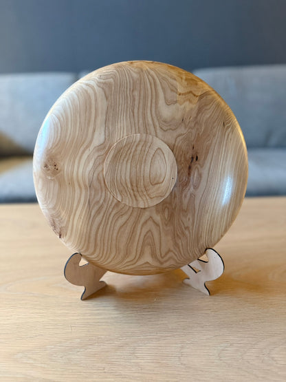 Stort trehvitt dreiefat – håndlaget, matsikkert og mettet med Danish Oil (ca. 30 cm)
