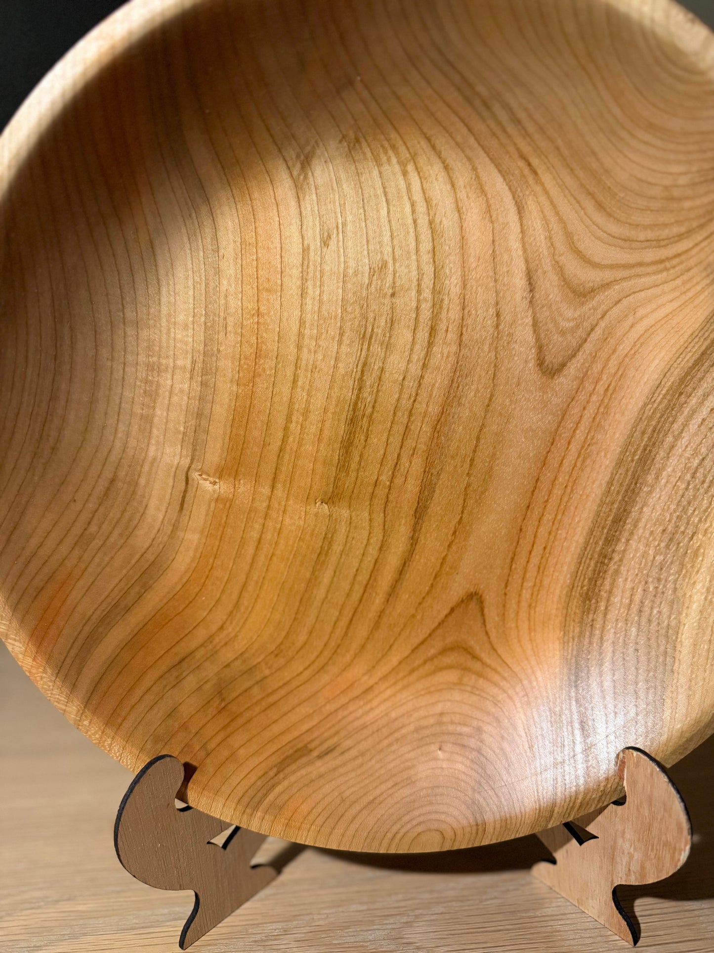 Dreid bruksfat i tre med matsikker bivoks (28 cm)