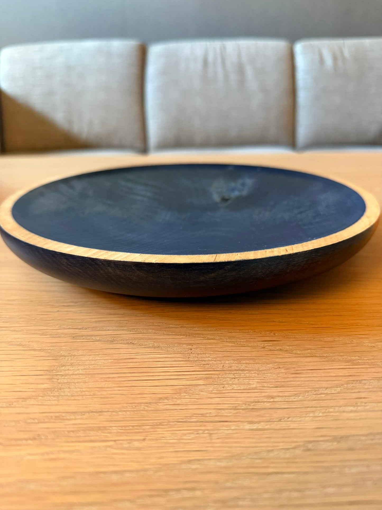 Hånddreid fat i royal blue