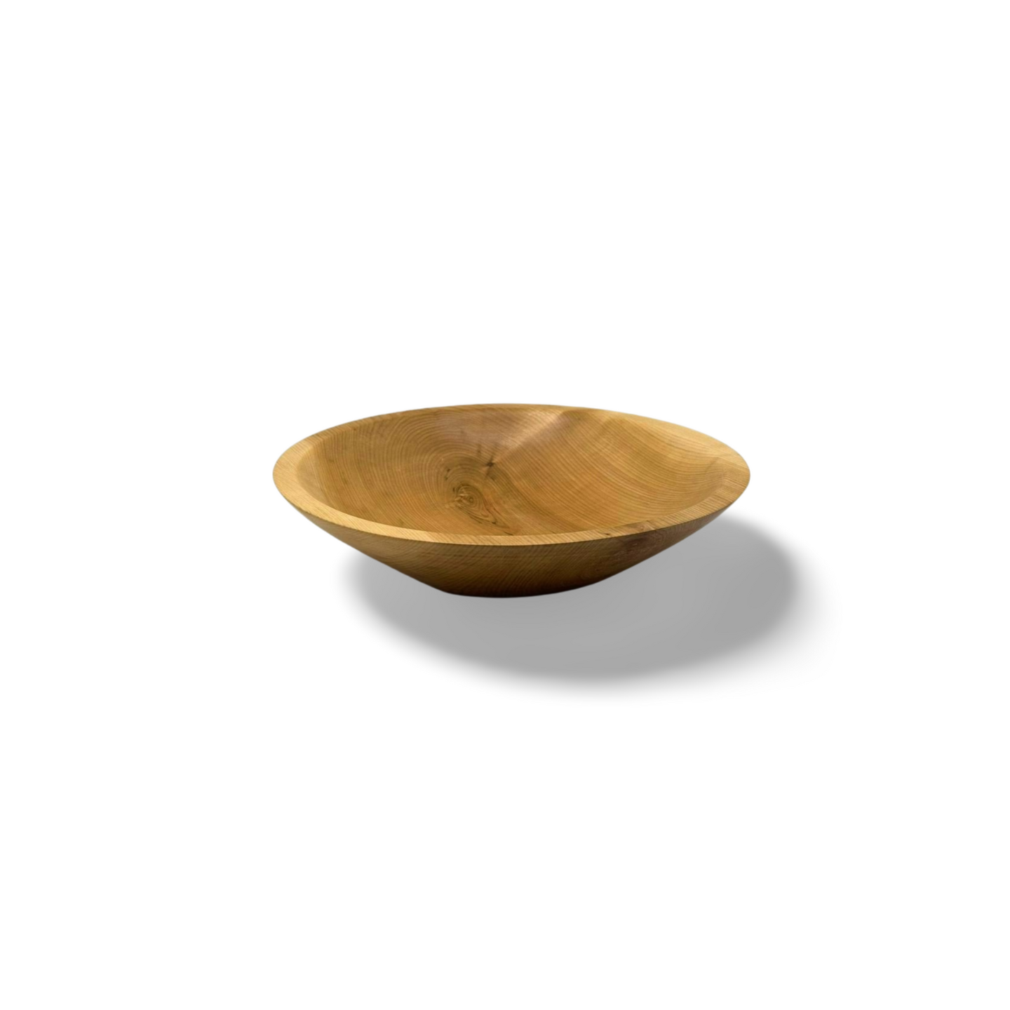 Håndlaget  treskål (200 mm) dreid av norsk naturlig tre og lakket